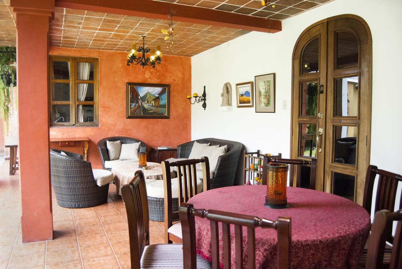 Villas Santa Ana Antigua Luaran gambar