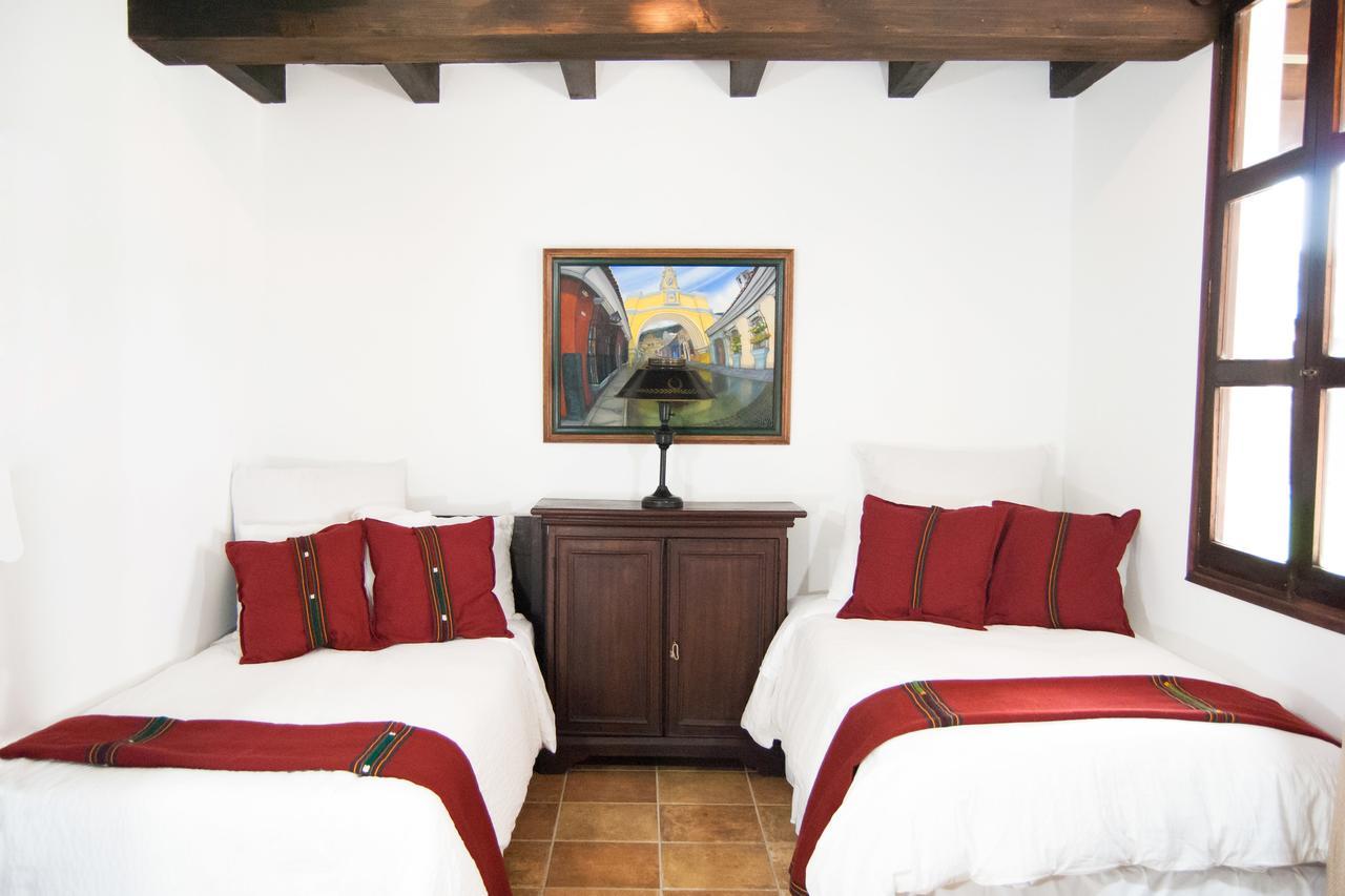 Villas Santa Ana Antigua Luaran gambar