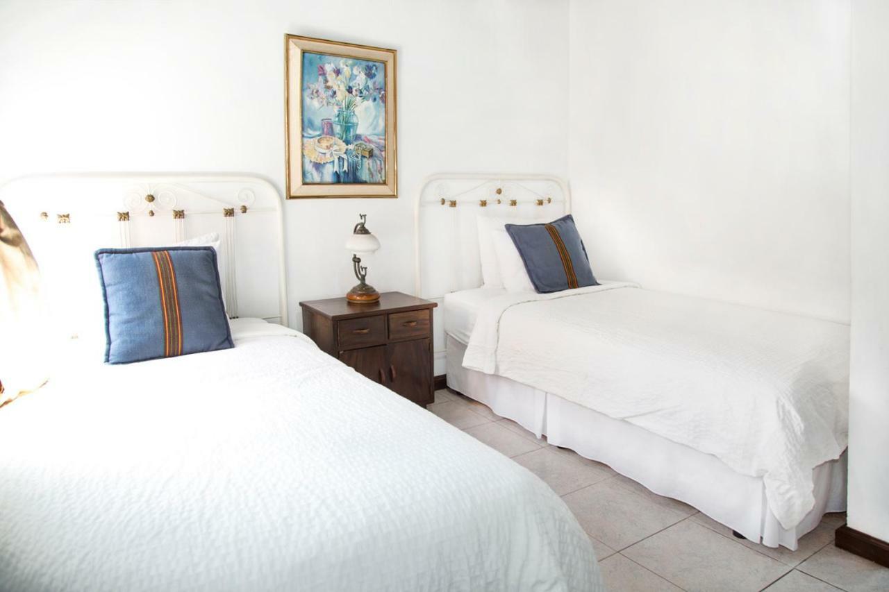 Villas Santa Ana Antigua Luaran gambar